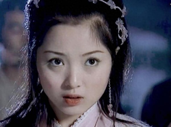 红股网 刘怡君：《少年包青天》庞飞燕，漂亮演技好，如今在哪？
